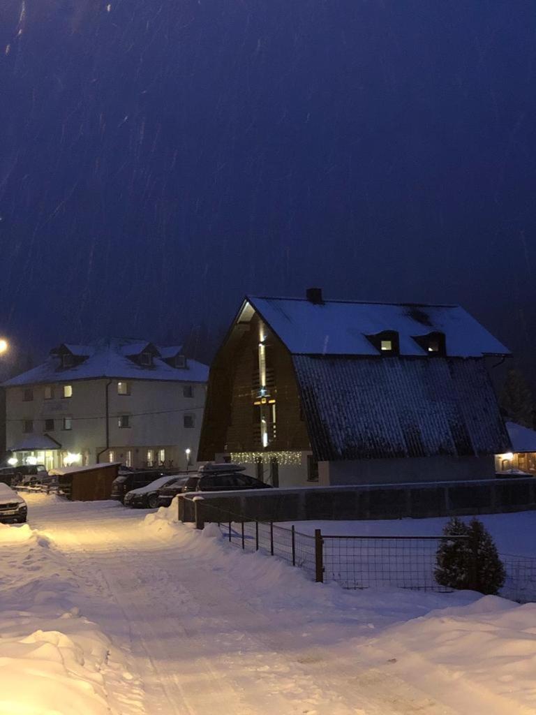 Guest House Alpha Ski Camp ヤホリナ エクステリア 写真